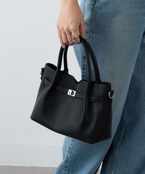 Brag — Badge Detail Handbag